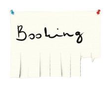 Egy notesz amibe booking van írva.